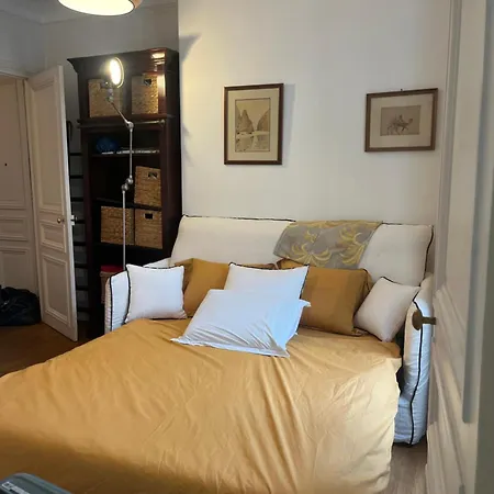 Party Of 6!! Arc De Triomphe 巴黎